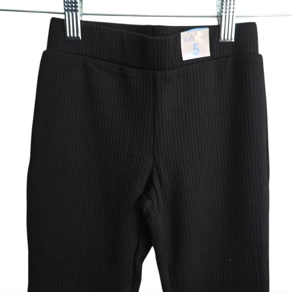 365 Kids Holiday Unicorn Long Sleeve Top and Black Ribbed Flared Leggings Set - Picture 3 of 7